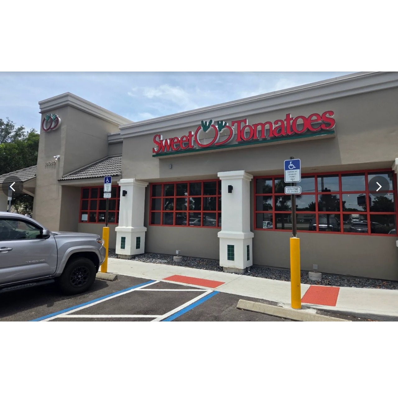 Sweet Tomatoes storefront and sign on South Tamiami Trail in Fort Myers